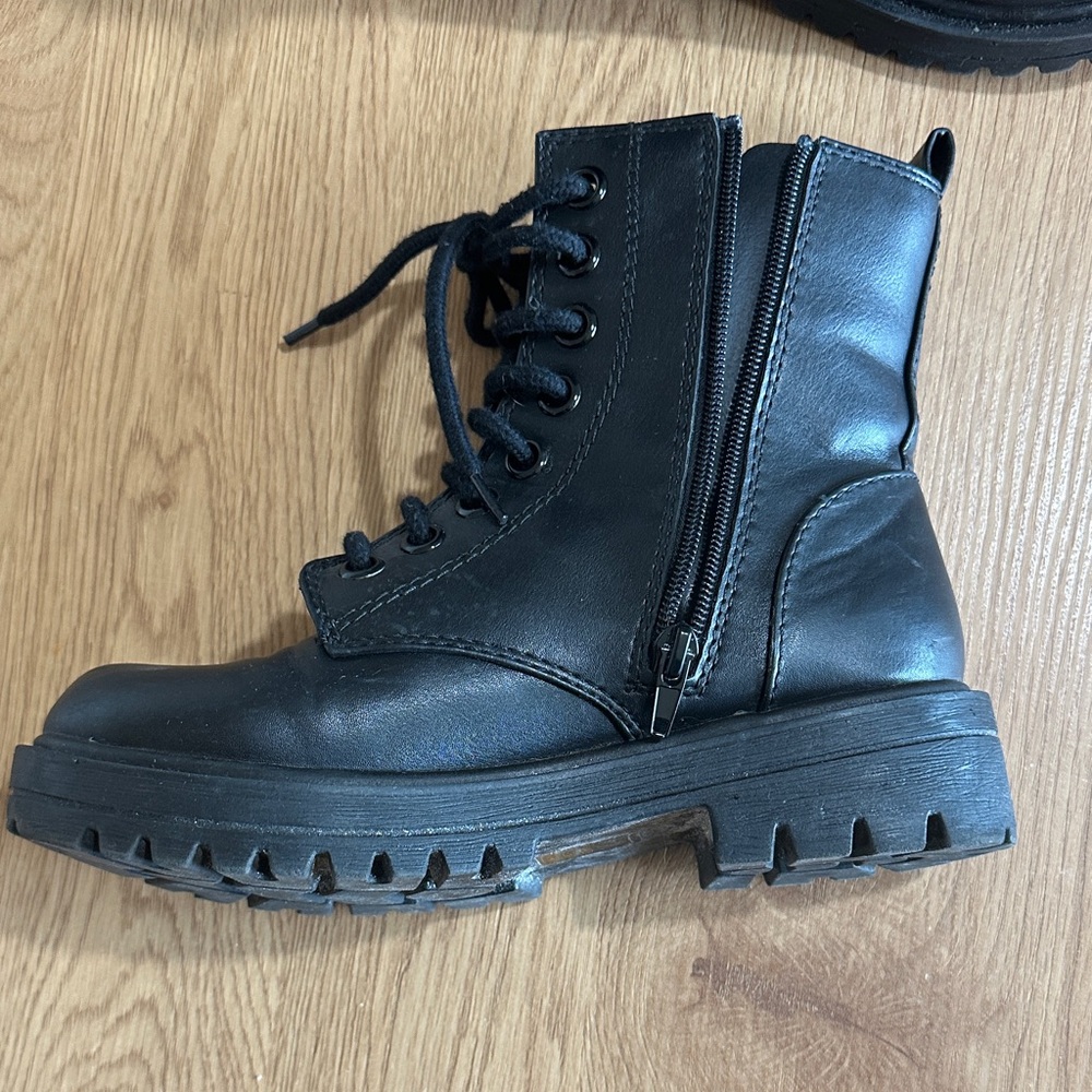 Soda Black Interior Footwear - Picture 3 of 3
